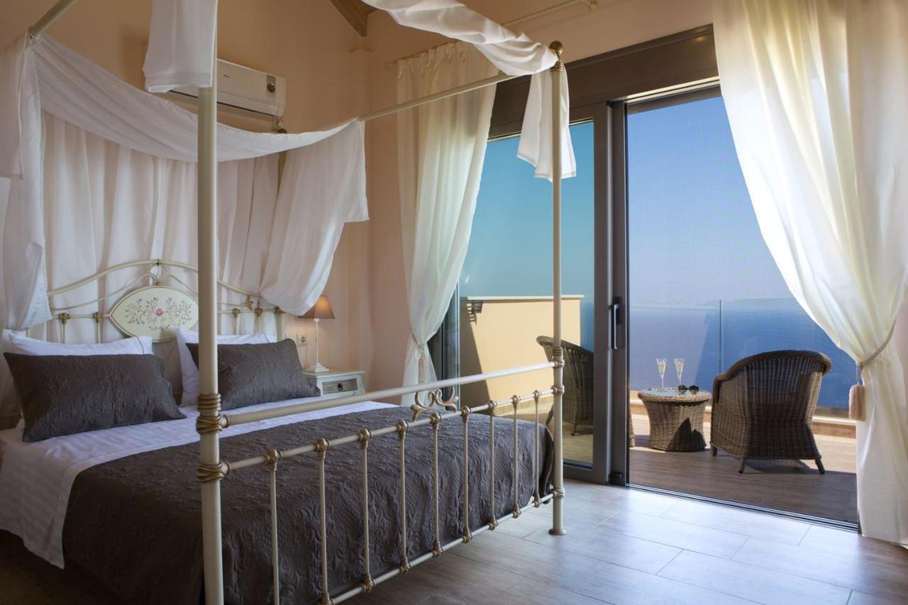 Thea Thalatta Villa Tsoukaládhes