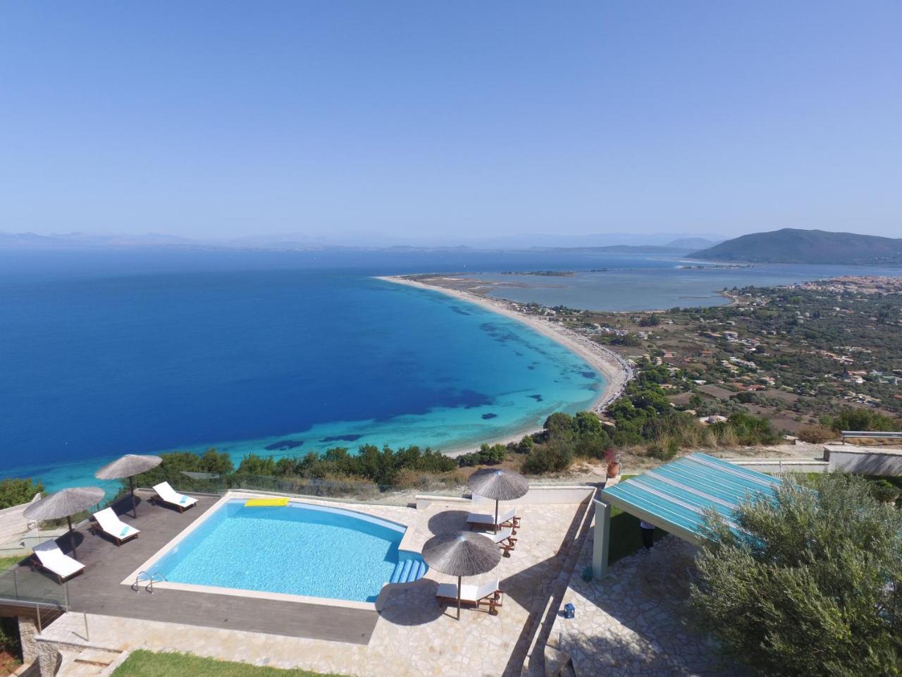 Thea Thalatta Villa Tsoukaladhes